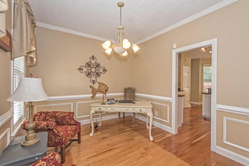 408 Mendenhall St, Summerville, SC 29483