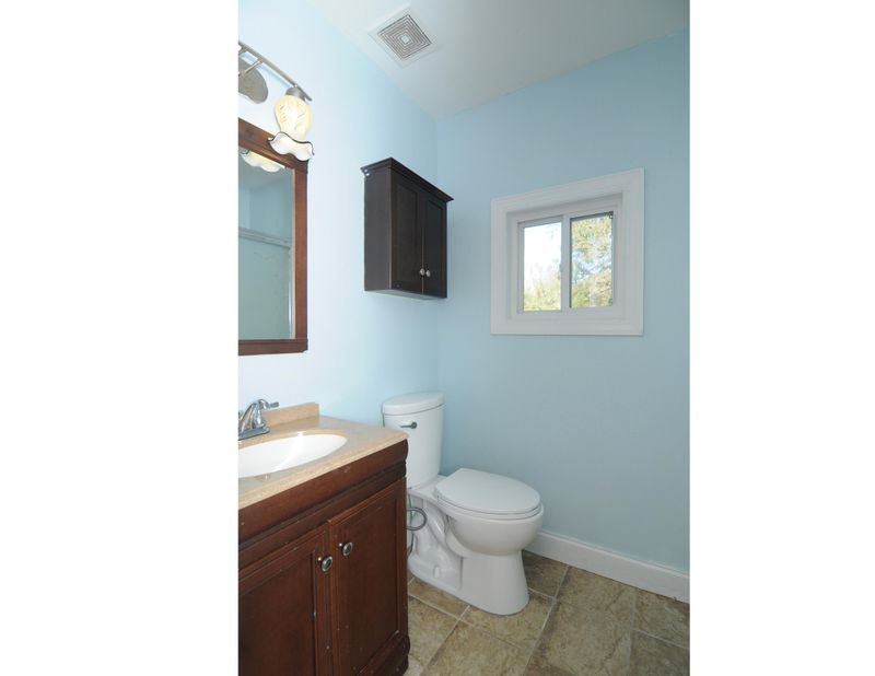 110 Briarwood Cir, Goose Creek, SC 29445