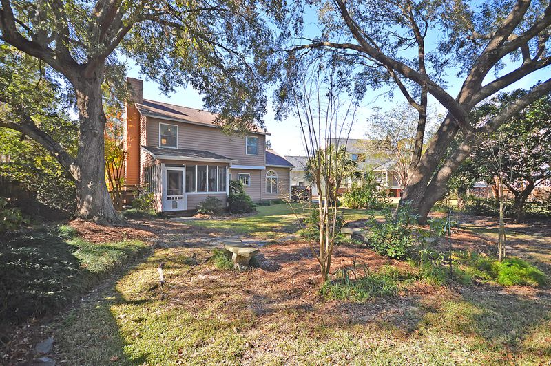 1728 W Sandcroft Dr, Charleston, SC 29407