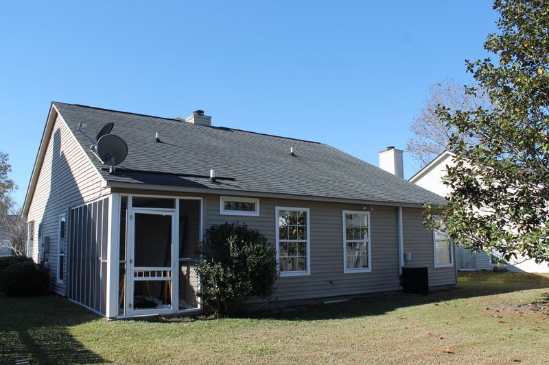 5208 Elba Dr, North Charleston, SC 29418