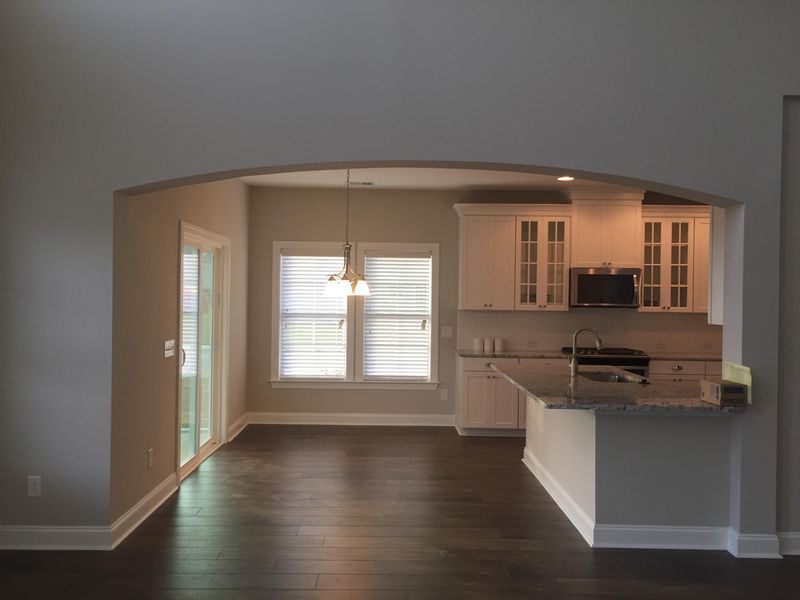 125 Firethorn Dr, Goose Creek, SC 29445