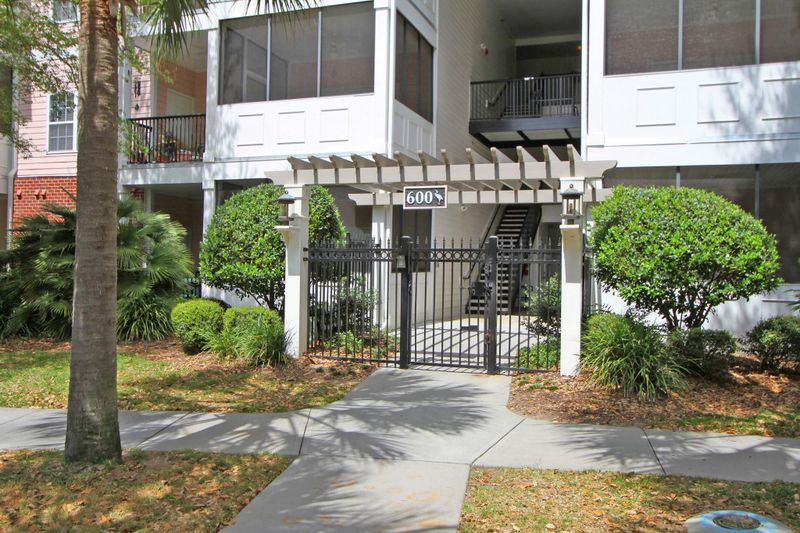 1025 Riverland Woods Pl #604, Charleston, SC 29412