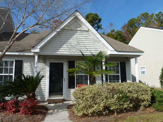 304 Yellow Hawthorn Cir, Summerville, SC 29483
