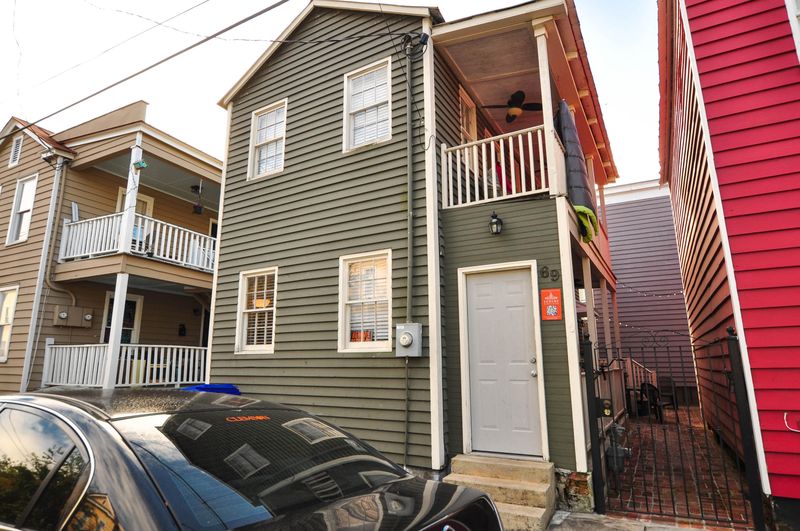 69 South St, Charleston, SC 29403
