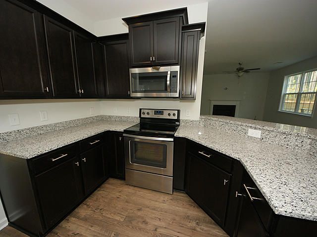 104 Cooks Rest Ln, Moncks Corner, SC 29461