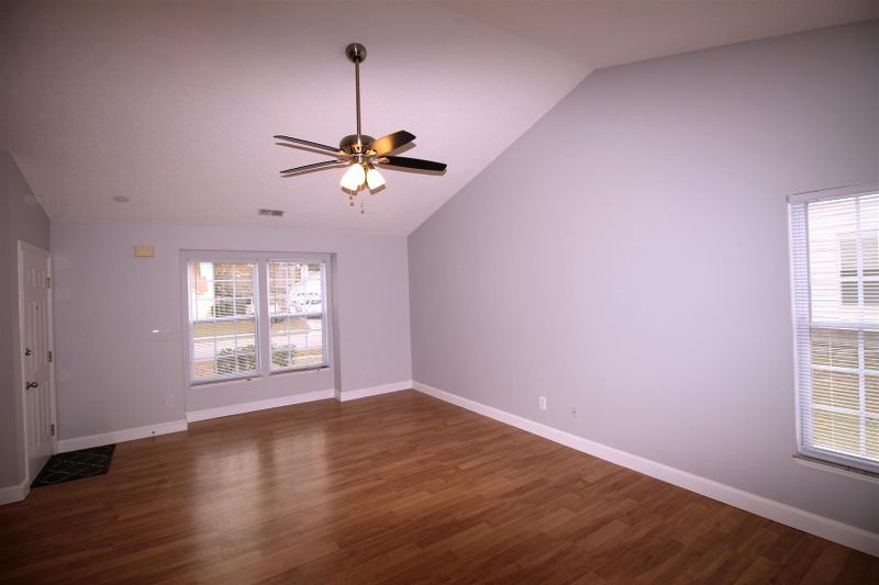 105 Margate Cir, Goose Creek, SC 29445