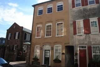 23 Queen St #D, Charleston, SC 29401