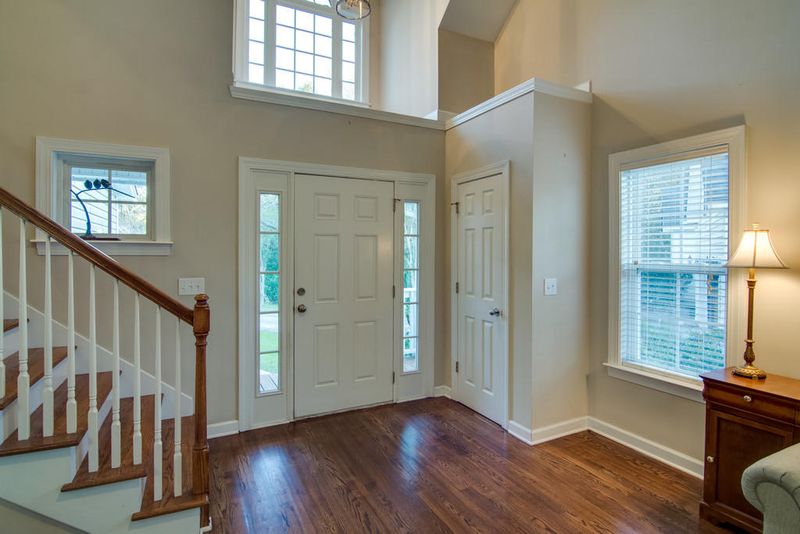 355 Kingston Ln, Mount Pleasant, SC 29464