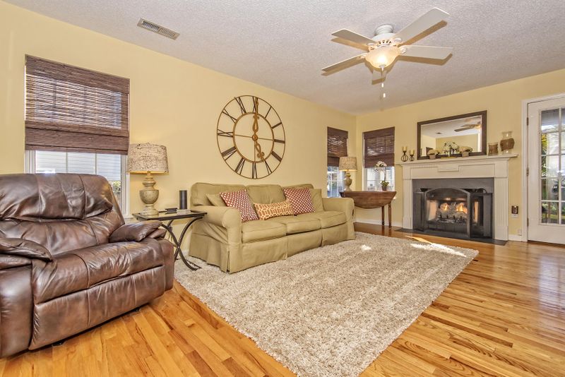 747 Shell Sand Cir, Charleston, SC 29412