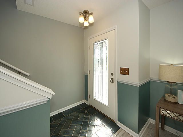 108 Latham Ln, Goose Creek, SC 29445