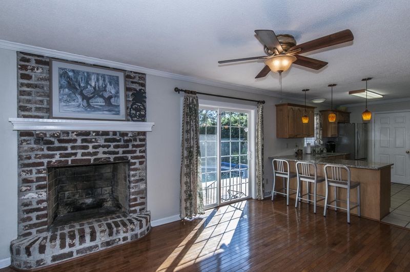 305 Partridge Cir, Summerville, SC 29485