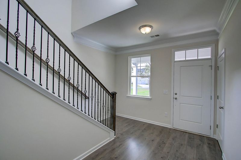 1624 Wellington Dr, Moncks Corner, SC 29461
