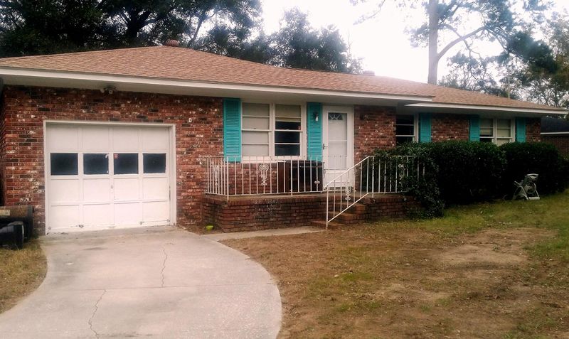 1368 Briarfield Ave, Charleston, SC 29412