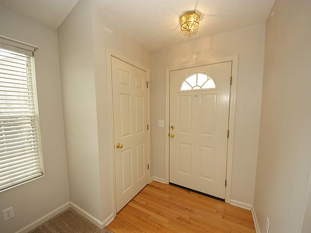 110 Apache Dr, Summerville, SC 29483