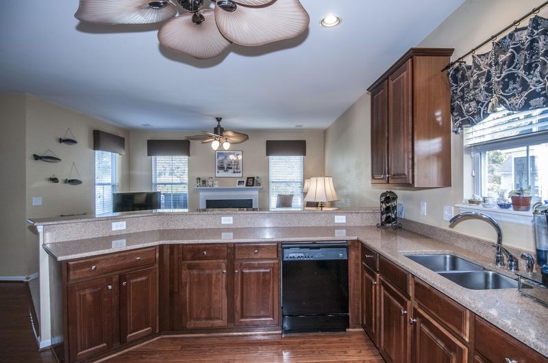 3305 Barkla Ave, Mount Pleasant, SC 29466