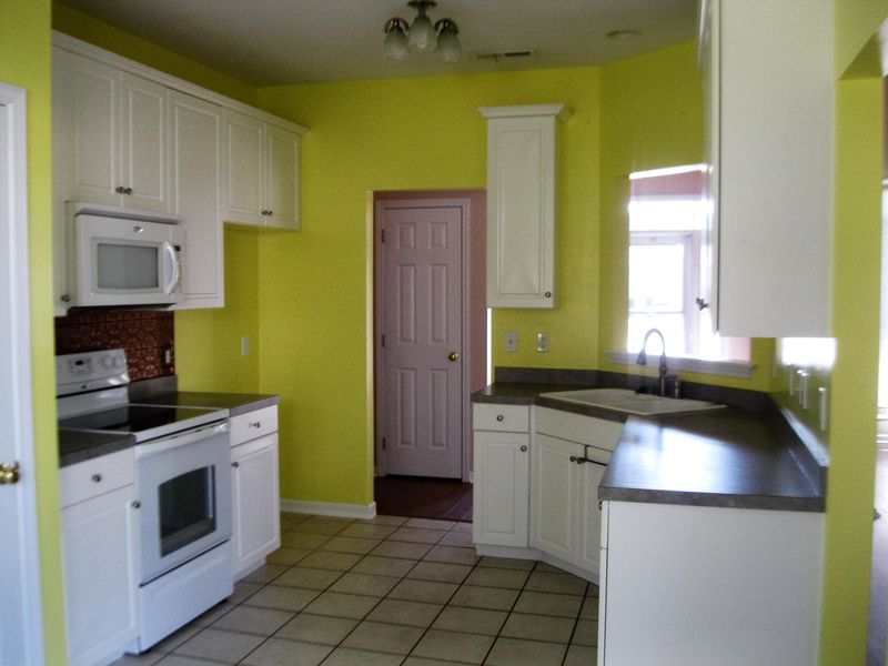 802 N Aylesbury Rd, Goose Creek, SC 29445