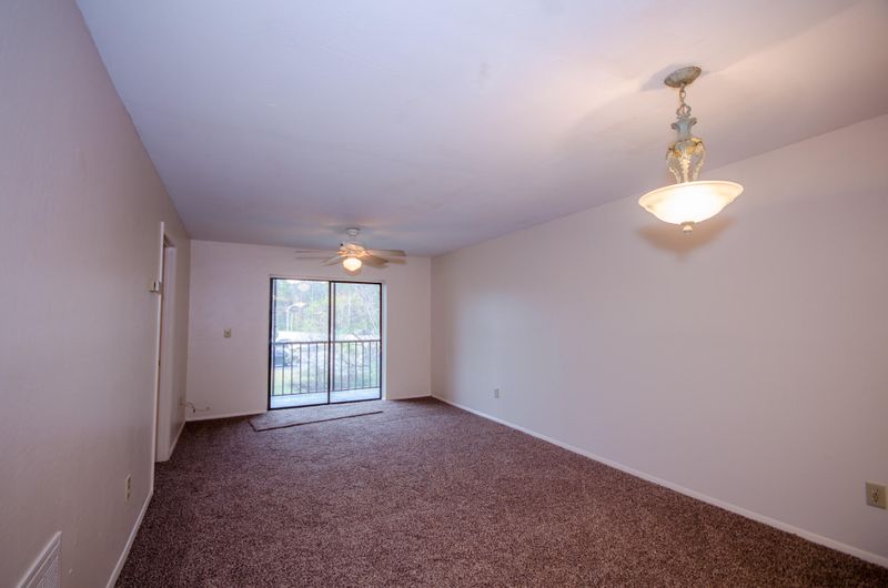 2186 Bees Ferry Rd #E, Charleston, SC 29414