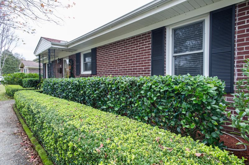 717 Shelley Rd, Charleston, SC 29407