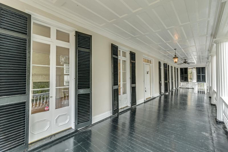 90 Ashley Ave, Charleston, SC 29401