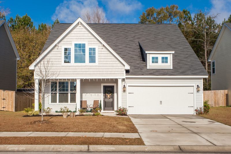 239 Loocock Dr, Goose Creek, SC 29445