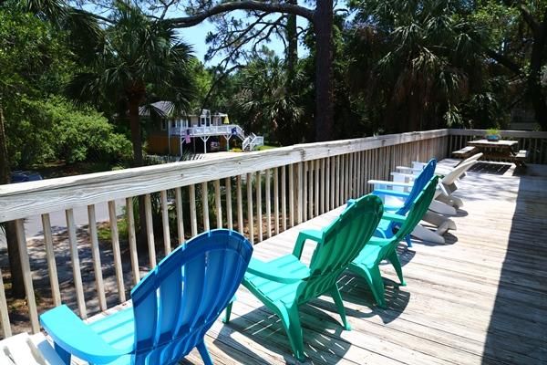 712 Portia St, Edisto Island, SC 29438