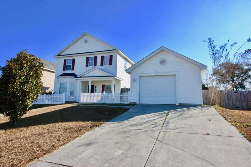 120 Savannah River Dr, Summerville, SC 29485