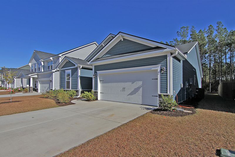 344 Beachgrass Ln, Summerville, SC 29486