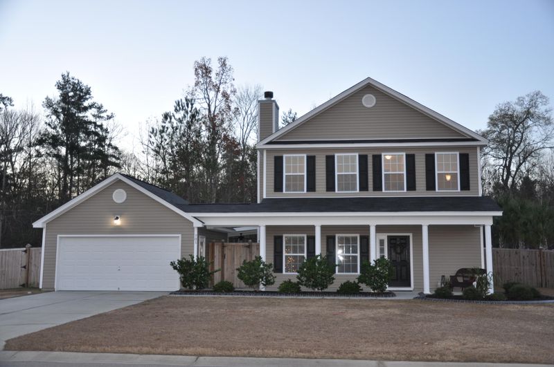 701 Savannah River Dr, Summerville, SC 29485