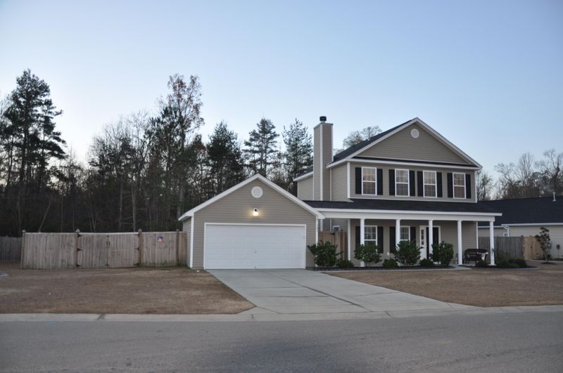 701 Savannah River Dr, Summerville, SC 29485