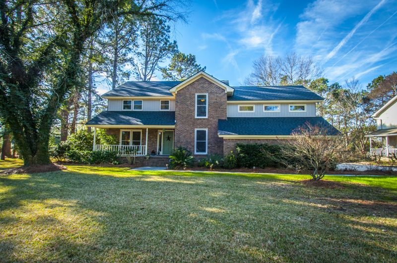 1190 Plantation Ln, Mount Pleasant, SC 29464