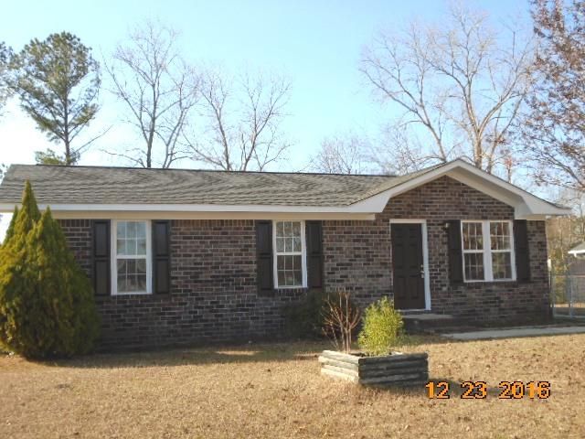102 Juniper Ct, Moncks Corner, SC 29461