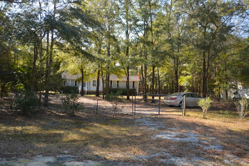 5729 Bluffton Rd, Hollywood, SC 29449