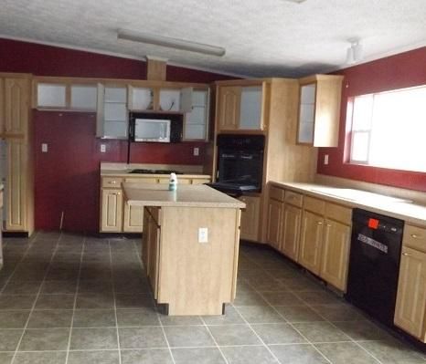 203 Buckles Ln, Saint Stephen, SC 29479