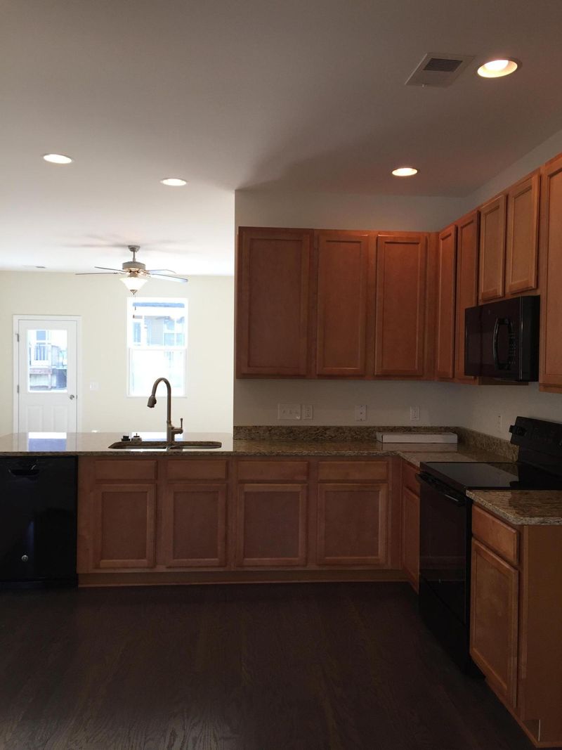 376 Flyway Rd, Goose Creek, SC 29445