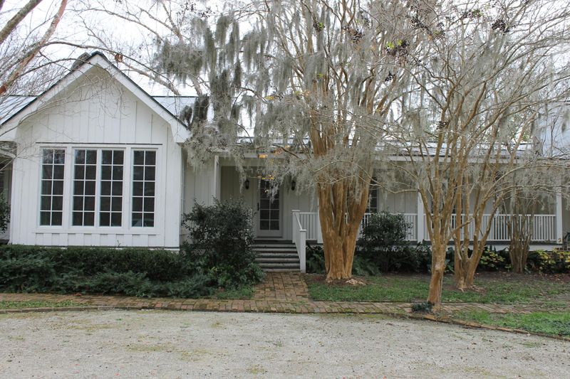 5977 Shealy Dr, Meggett, SC 29449