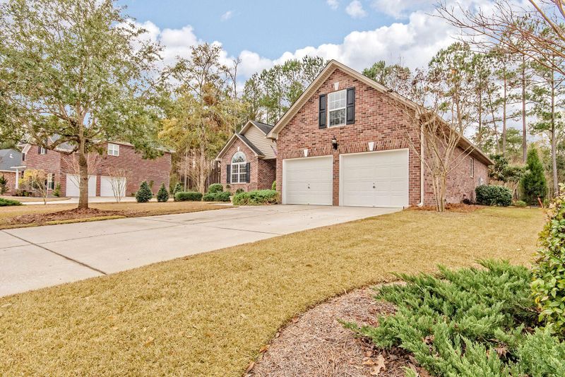 8750 Alexandria Dr, North Charleston, SC 29420