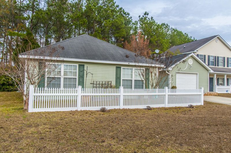 329 Sunburst Way, Summerville, SC 29483