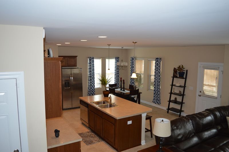 8479 Athens Way, North Charleston, SC 29420