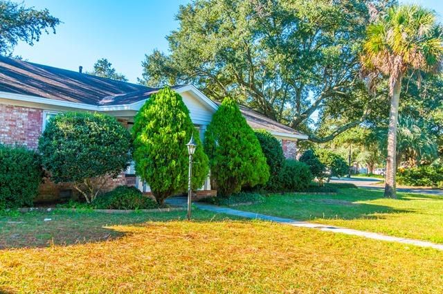 1845 Alice Dr, Charleston, SC 29407