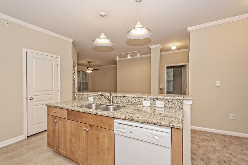 400 Bucksley Ln #302, Daniel Island, SC 29492