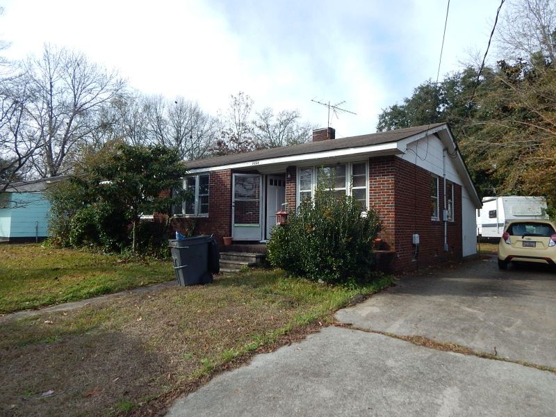 2654 Leeds, North Charleston, SC 29405