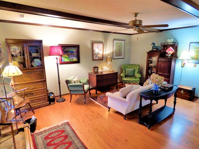 207 Canaberry Cir, Summerville, SC 29483