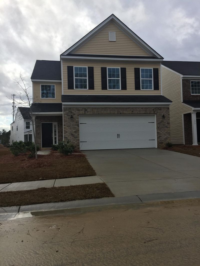180 Longford Dr, Summerville, SC 29483