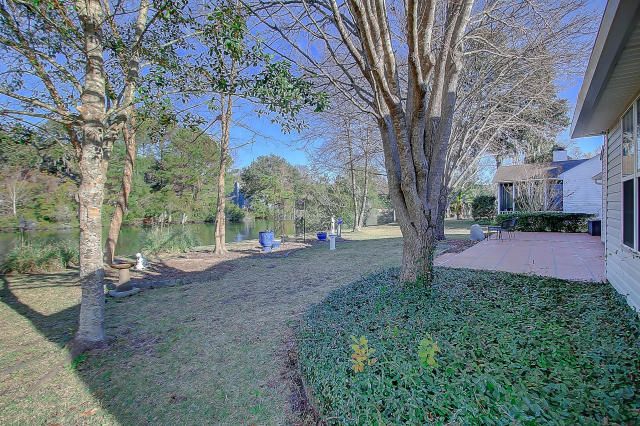 1270 Center Lake Dr, Mount Pleasant, SC 29464