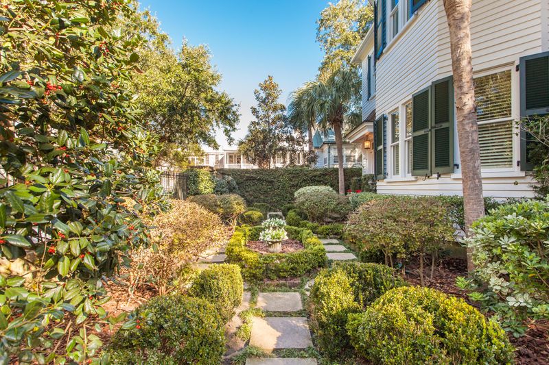 42 Church St, Charleston, SC 29401
