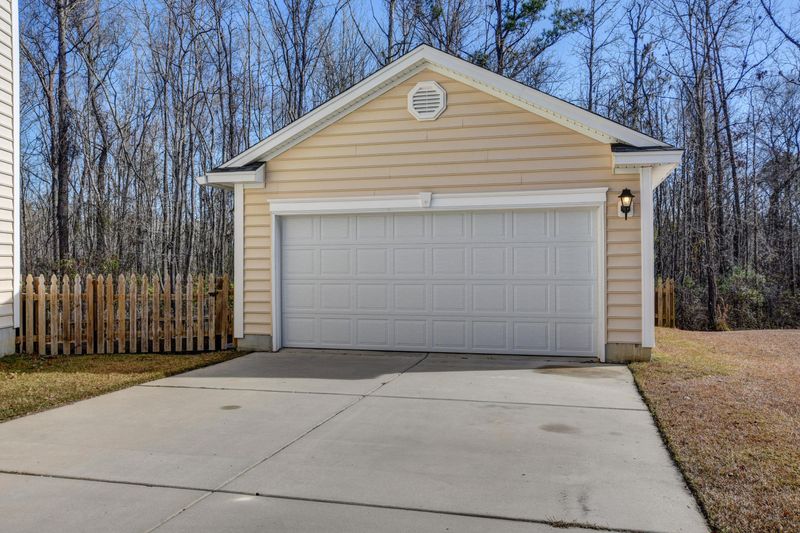 246 Old Savannah Dr, Goose Creek, SC 29445