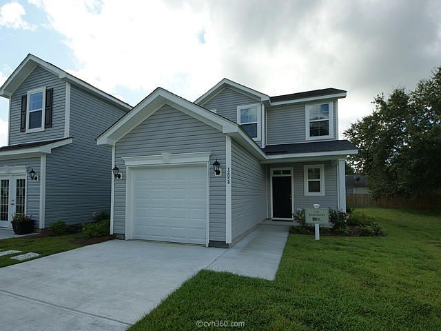 816 Winthrop St #B, Ladson, SC 29456