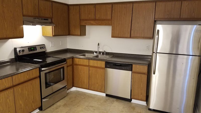 8022 Thelen, North Charleston, SC 29406