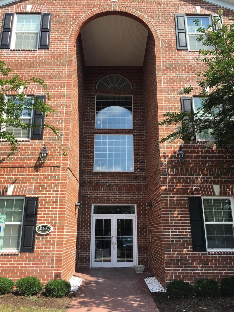 1479 Cambridge Lakes Dr #104, Mount Pleasant, SC 29464