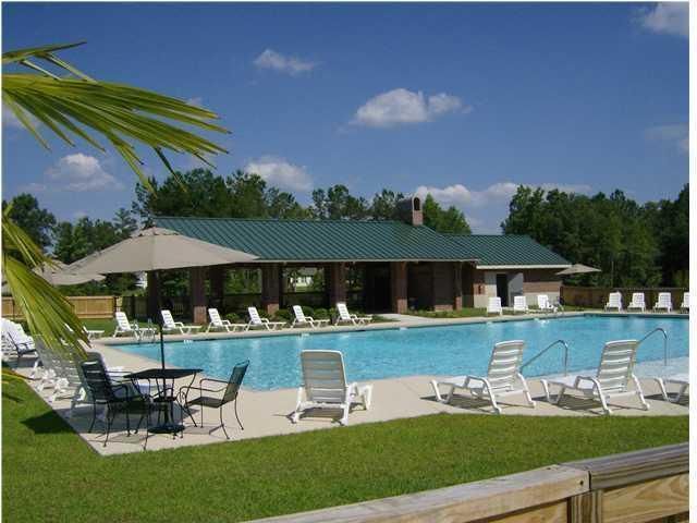 428 Stonefield Cir, Moncks Corner, SC 29461
